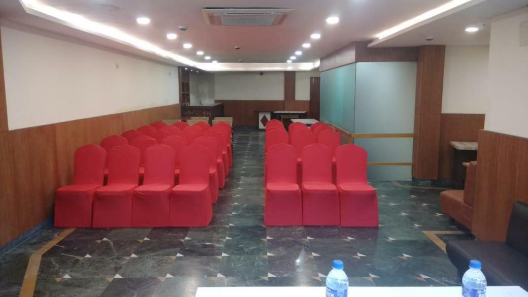 Kings Crown Salt 3* Kolkata