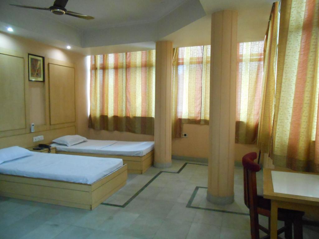 Hotel Kings Crown Salt 3*